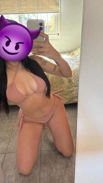estefany, 25  female escort, Allentown