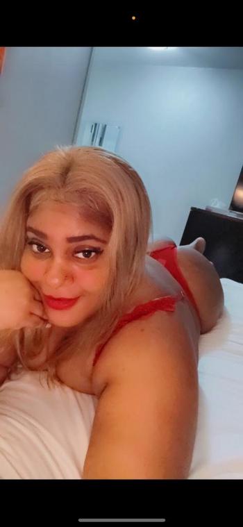 Reina, 29  female escort, Allentown